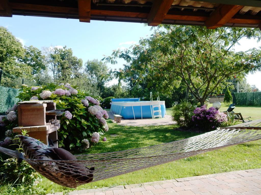 Bed&Breakfast La Siepe Pinerolo Bagian luar foto