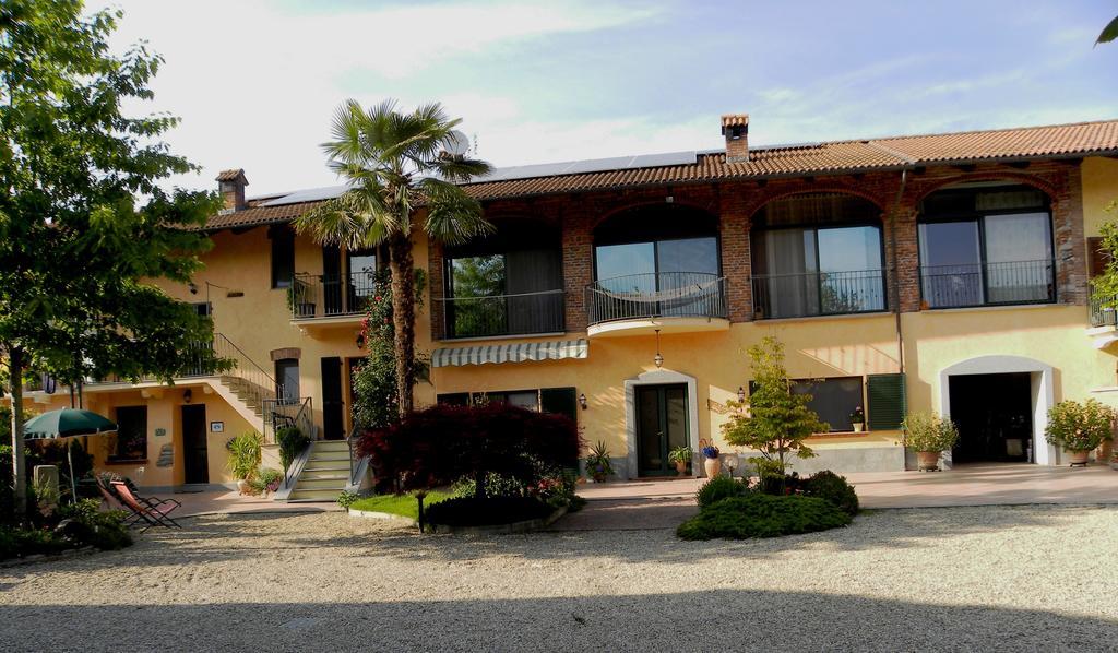 Bed&Breakfast La Siepe Pinerolo Bagian luar foto