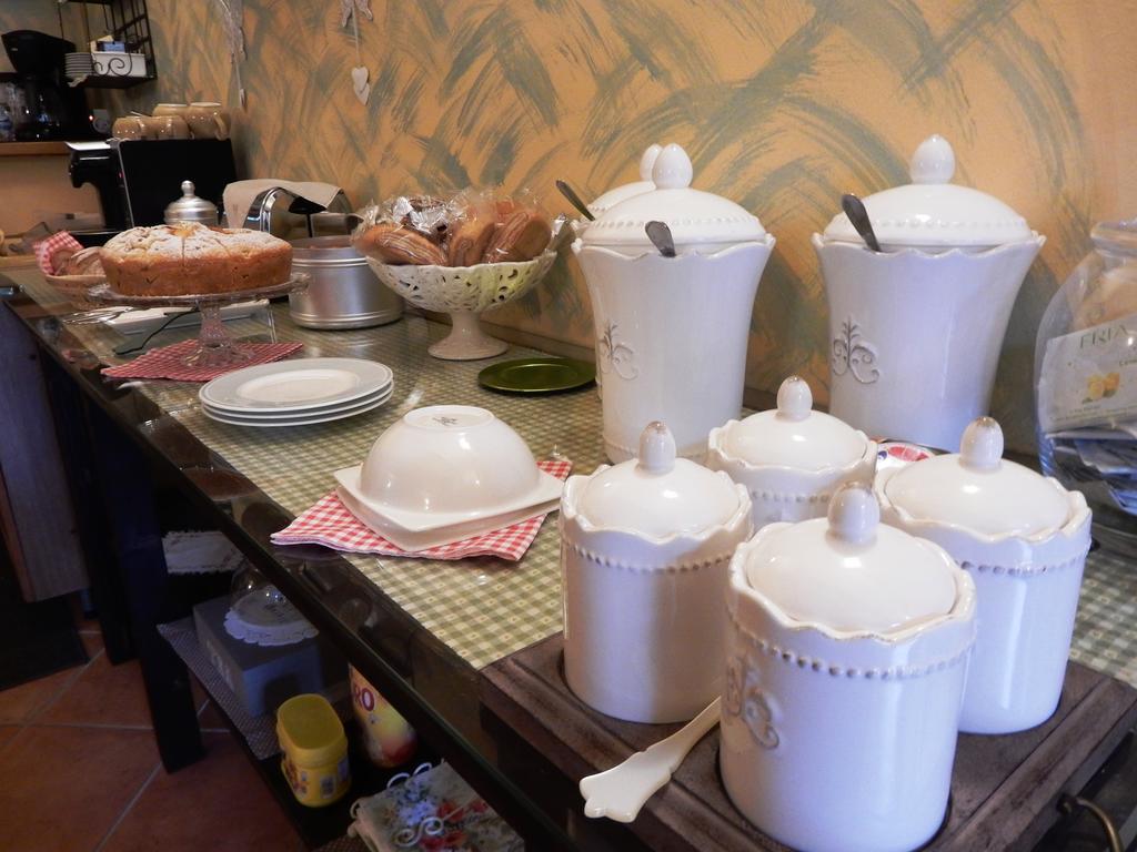 Bed&Breakfast La Siepe Pinerolo Bagian luar foto