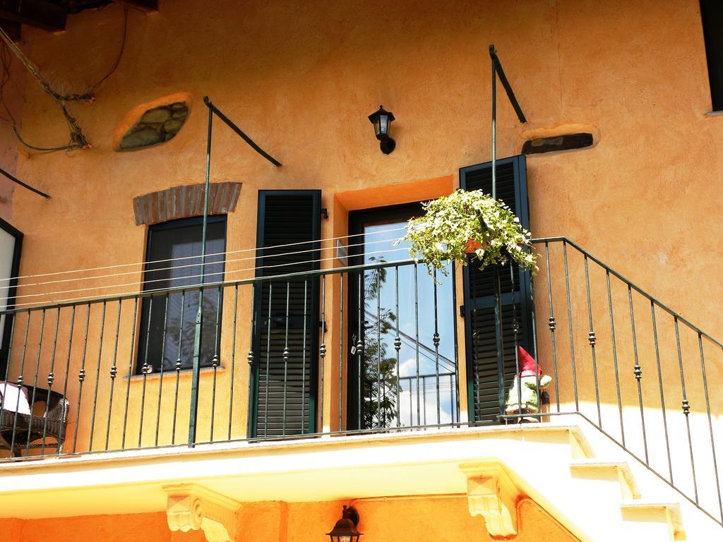 Bed&Breakfast La Siepe Pinerolo Ruang foto